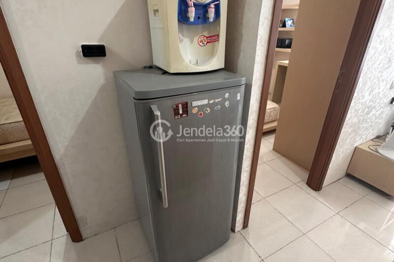Kitchen 2BR Pinewood Jatinangor Apartment at Tower Main