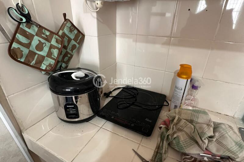 Kitchen 2BR Pinewood Jatinangor Apartment at Tower Main
