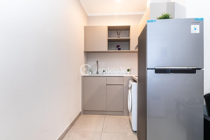 Kitchen Comfortable 2BR Apartment at Menara Jakarta Apartment Tower Equinox