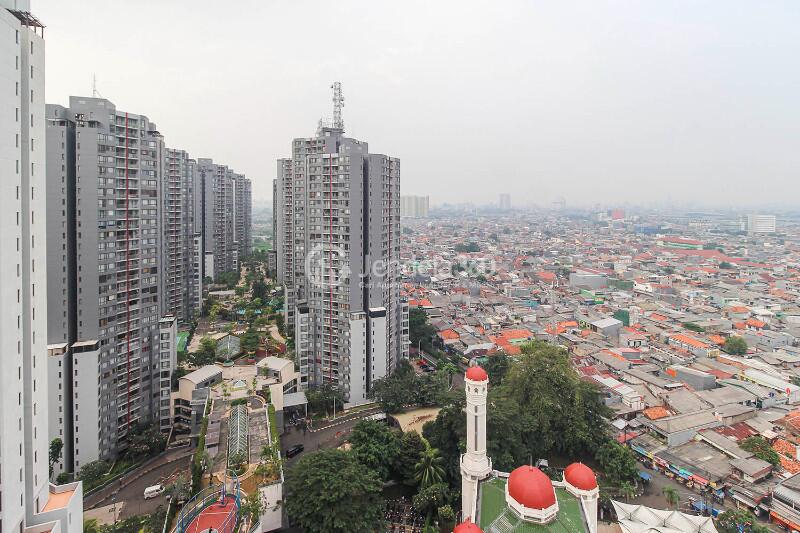 Balcony Stunning 2BR Apartment Low Floor with City View at Taman Rasuna Apartment