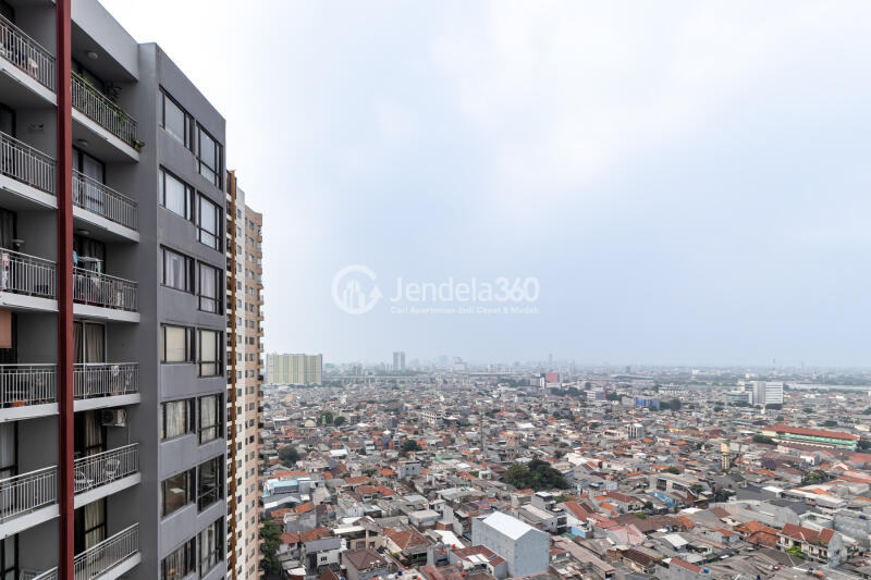 Balcony Stylish 1BR Apartment at Taman Rasuna Apartment Tower 6