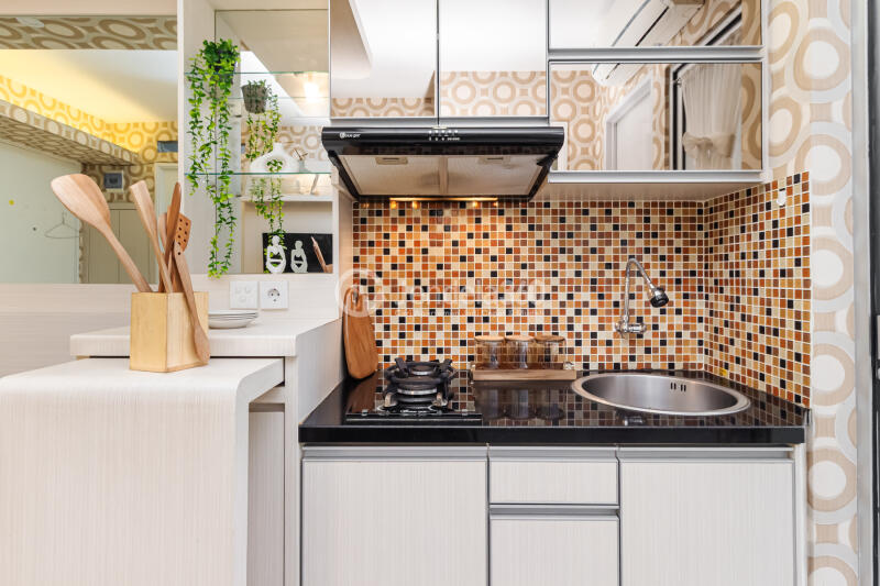 Kitchen Bassura City Apartment 2BR Fully Furnished