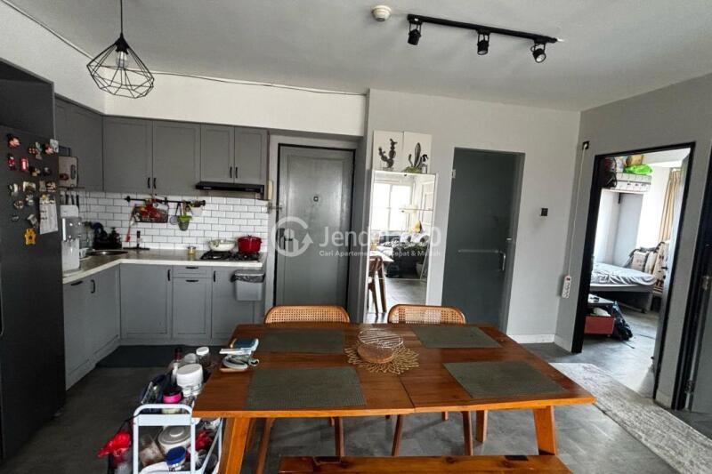 Kitchen The 18Th Residence Taman Rasuna 2BR Fully Furnished