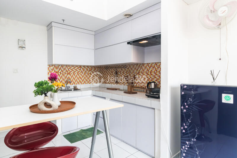 Kitchen Casa De Parco Apartment 1BR Fully Furnished
