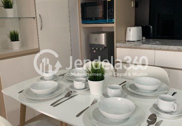 Dining Room 2BR Apartment with Kuningan City View at Pejaten Park Residence