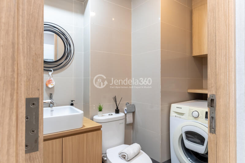 Bathroom 2 Maqna Residence 2BR Fully Furnished