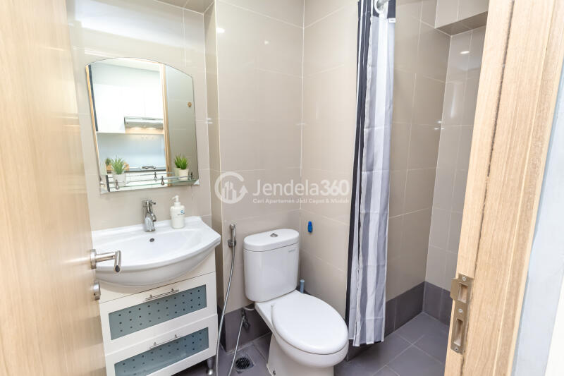 Bathroom 2 Maqna Residence 2BR Fully Furnished