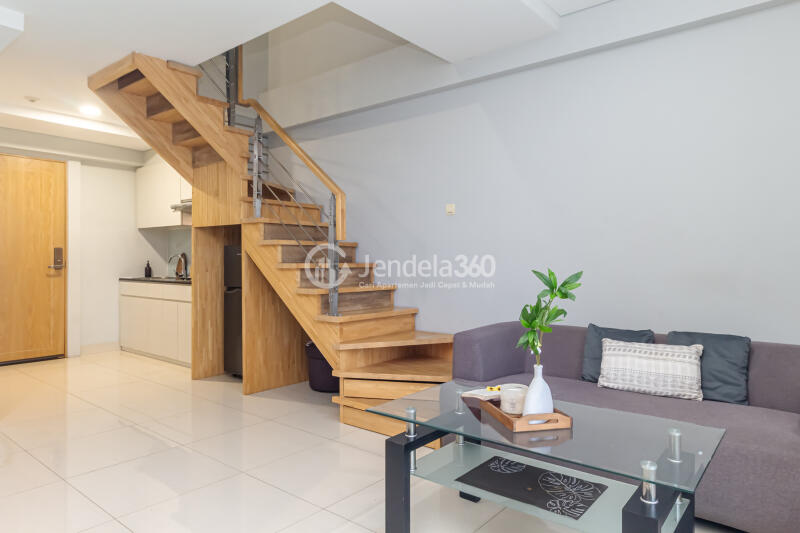 Living Room Maqna Residence 2BR Fully Furnished