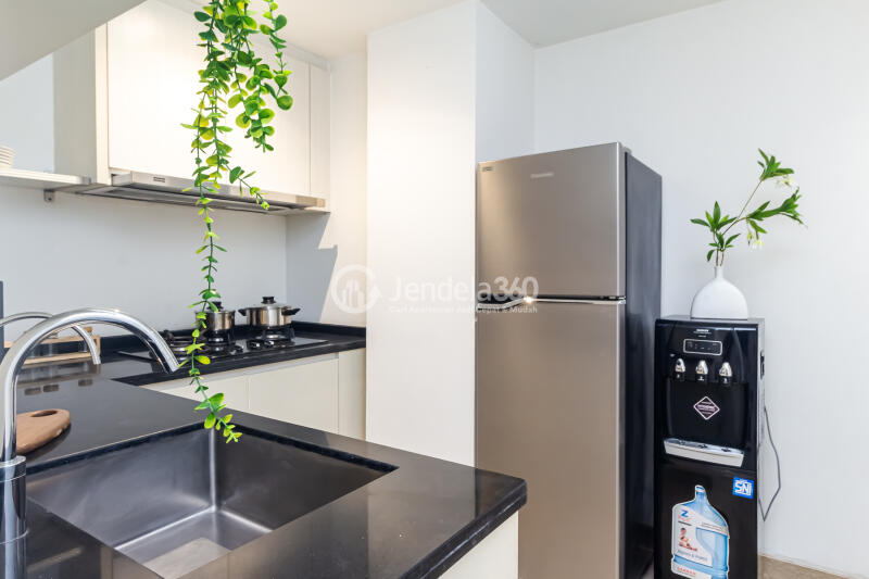 Kitchen Fancy 2BR Apartment at Branz BSD Apartment with Greenery View