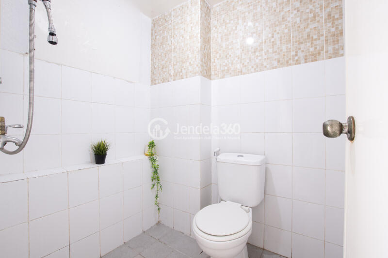 Bathroom Kalibata City Apartment Studio Fully Furnished