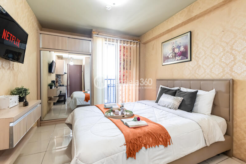 Bedroom Studio Tifolia Apartment at High Floor